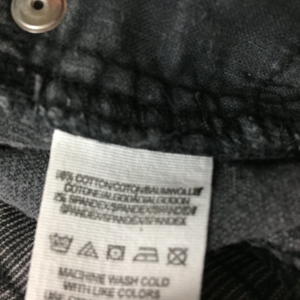 FREE PEOPLE Dark Gray/Black Raw Edge Hem Logo Hardware Corduroy Shorts - Picture 3 of 9